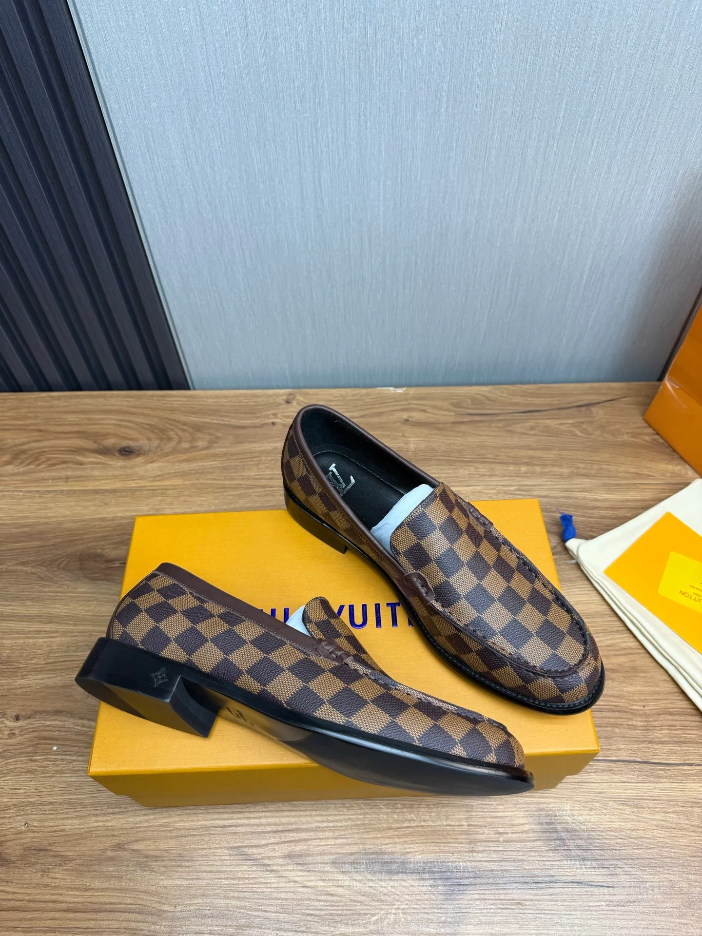 Factory 660💰 LV. Men's business casual leather shoes, all made of imported original brand leather, just to create a more comfortable wearing experience, original non-slip and wear-resistant outsole ✔️16-45 (38.45 non-returnable)